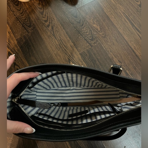 Dooney & Bourke Black Saffiano Shopper Purse! Brand new, never used! - Picture 5 of 6